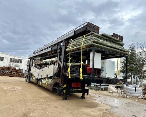 PIRATE SHIP ON TRAILER